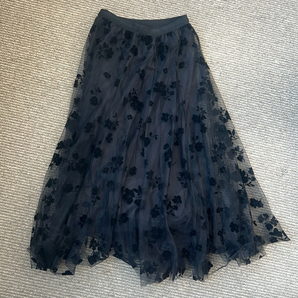 Elegant Black Floral Layered Skirt